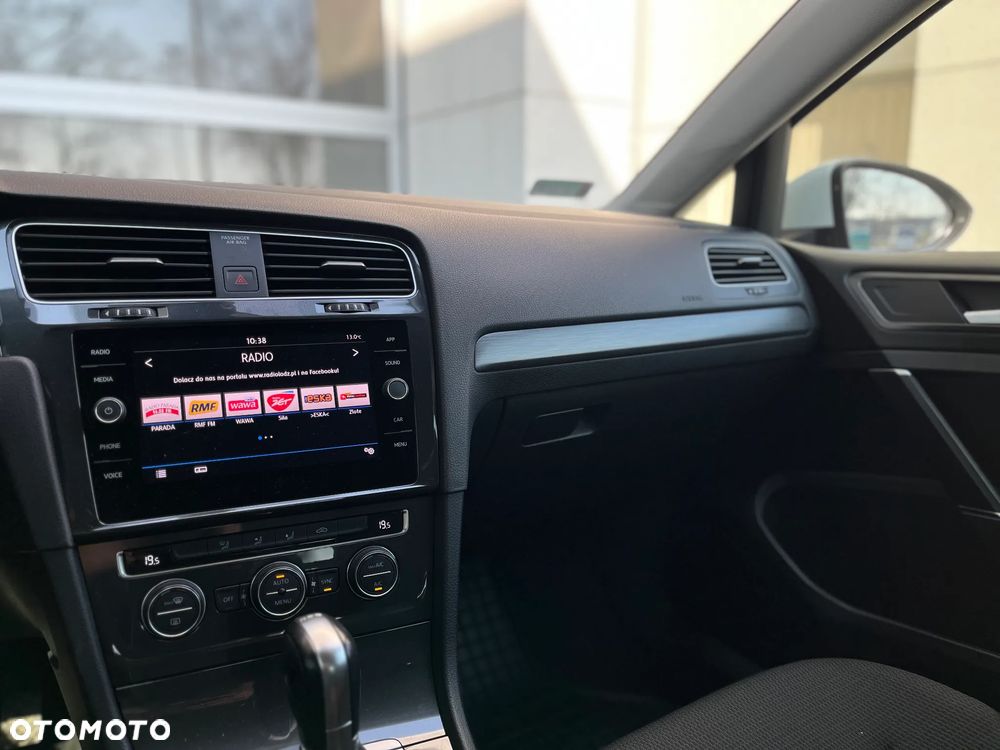 Volkswagen Golf 1.5 TSI BMT Comfortline DSG - 10