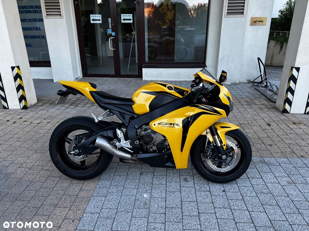 Honda CBR - 13