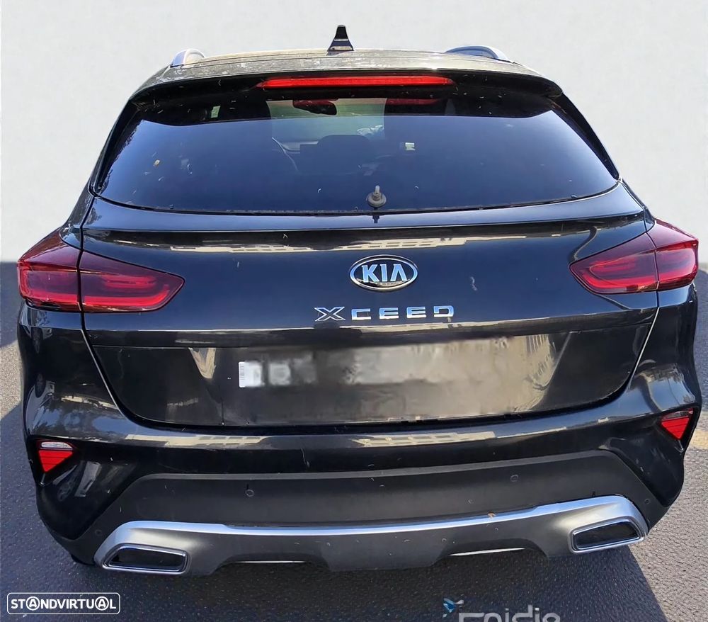 KIA XCeed 1.0 T-GDI 120 CV - 2021 - VIATURA PARA PEÇAS! - 6