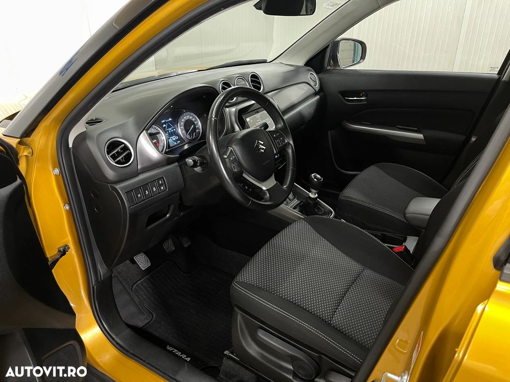 Suzuki Vitara 1.4 Boosterjet MHEV Passion - 6