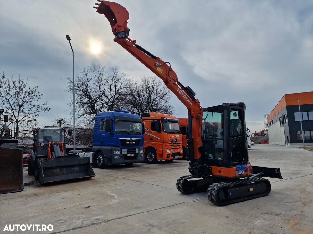 Hitachi 3,7t, ZX33U-6, cupla rapida+2 cupe excavare+cupa taluz, inst picon, Aer conditionat, lama nivelare, produs in JAPONIA, garantie 1an, posibilitate leasing-44.900 EUR+Tva - 23