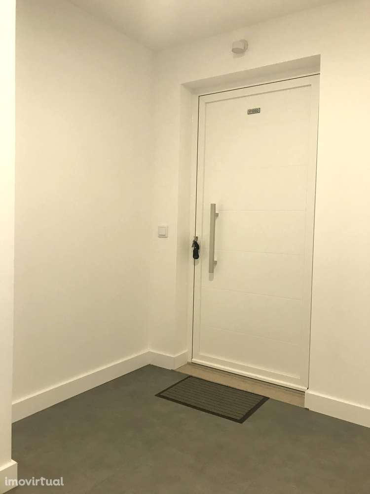 Apartamento T1 para arrendamento - Grande imagem: 2/22