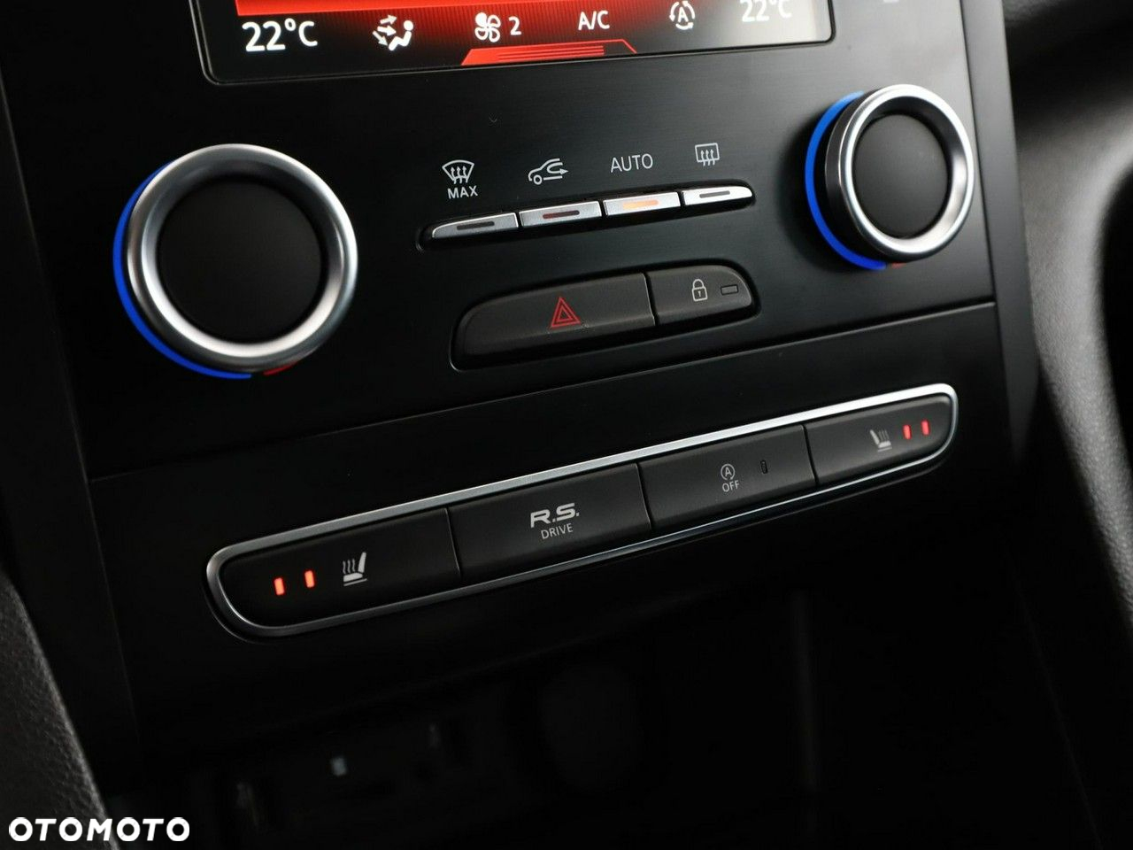 Renault Megane ENERGY TCe 205 EDC GT - 28