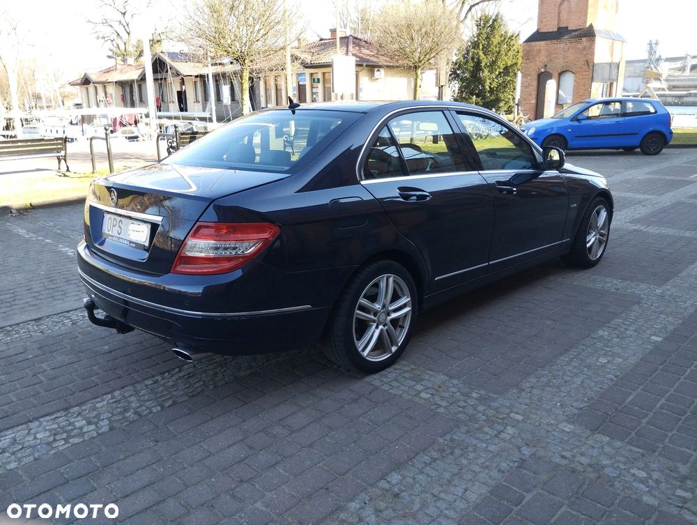 Mercedes-Benz Klasa C 320 CDI 7G-TRONIC Avantgarde DPF - 3