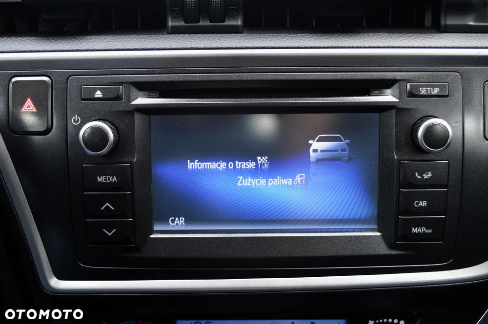 Toyota Auris 1.6 Premium Comfort - 20