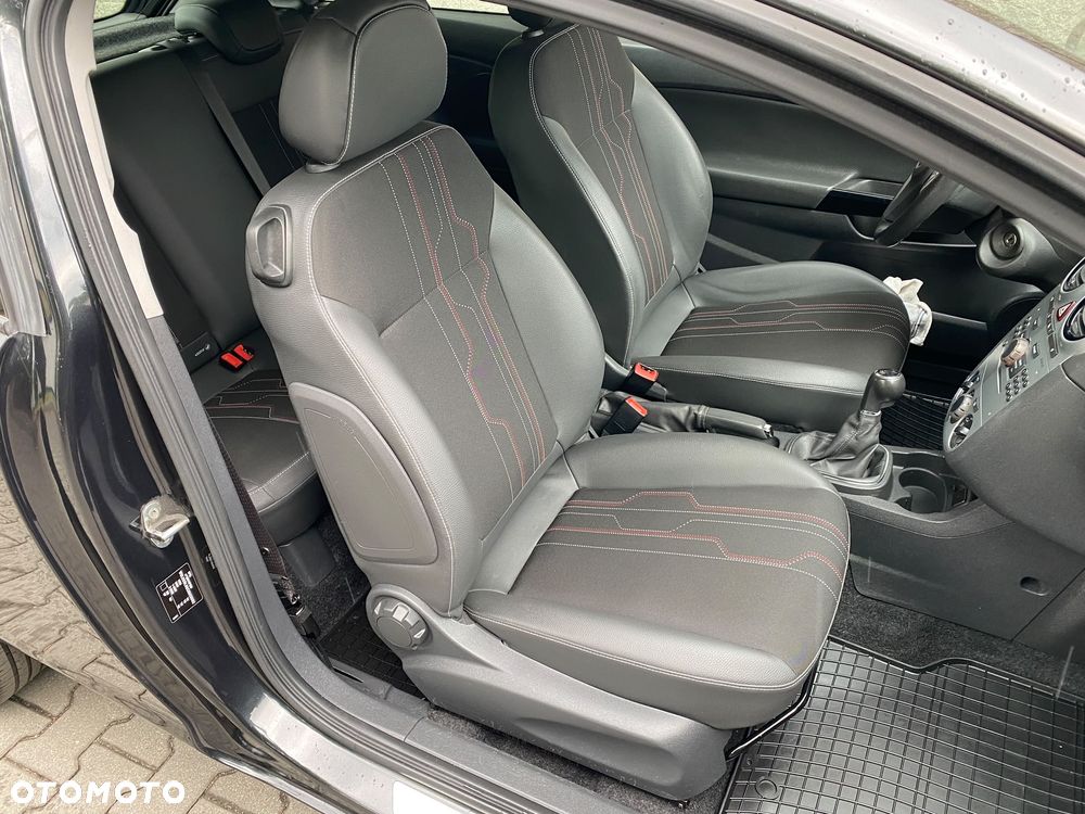 Opel Corsa 1.4 16V EcoFLEX Start-Stop 150 Jahre - 11