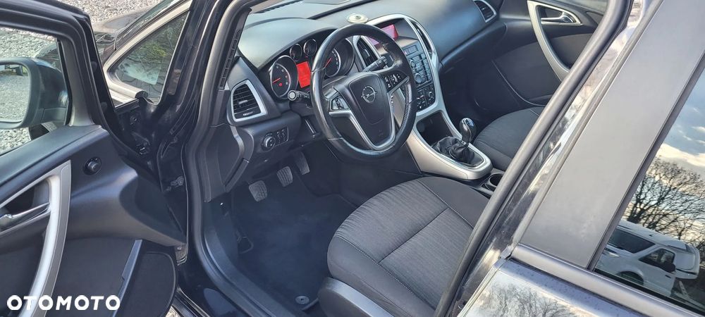 Opel Astra 1.4 ecoFLEX - 11