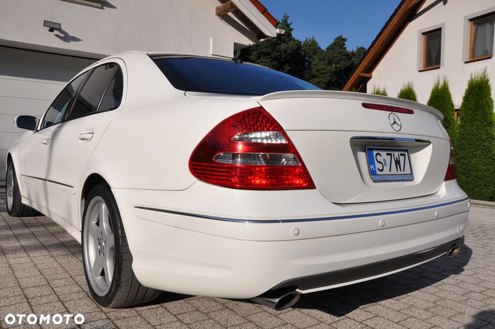 Mercedes-Benz Klasa E 500 Avantgarde - 27