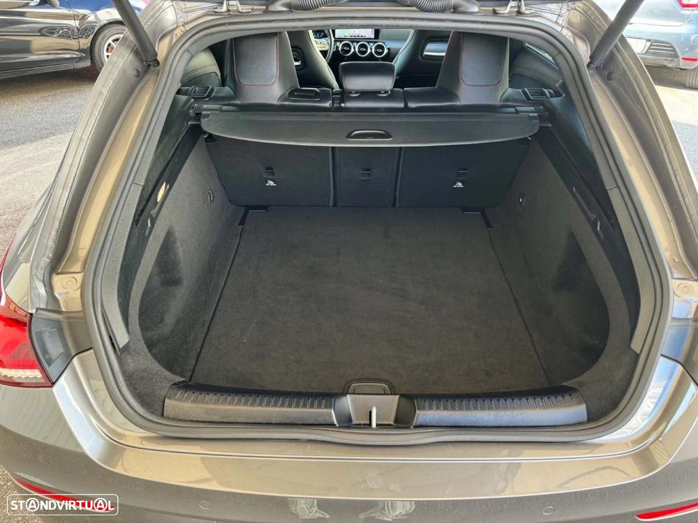 Mercedes-Benz CLA 180 d Shooting Brake AMG Line Aut. - 33