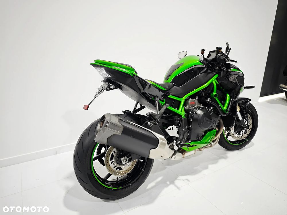 Kawasaki H2 - 13