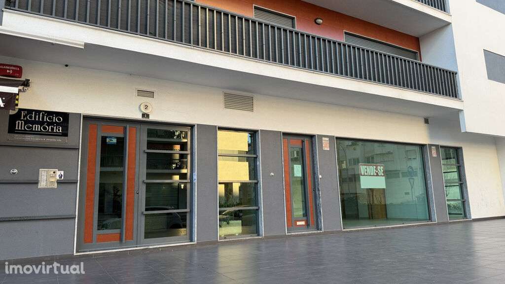 Loja com 130 m2 em Odivelas - Grande imagem: 2/6