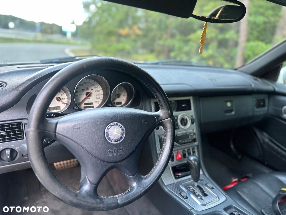 Mercedes-Benz SLK - 24
