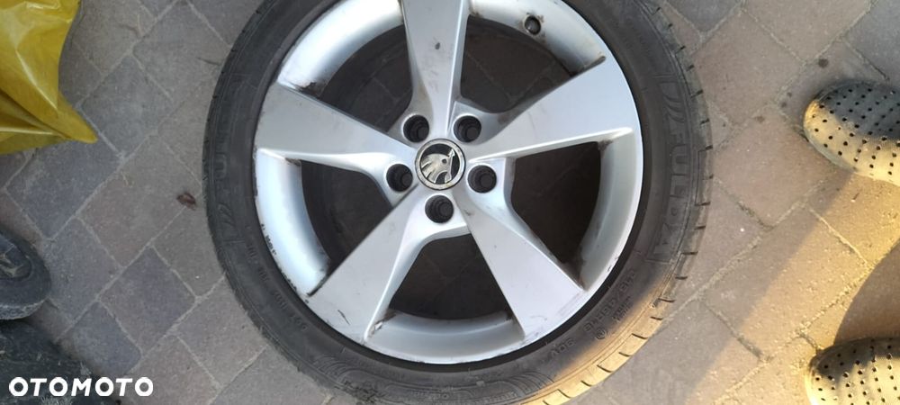 Skoda RAPID 1.2 TSI (Green tec) Style - 16