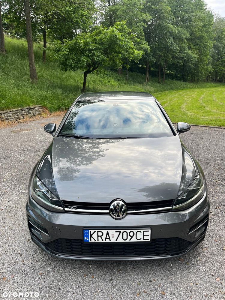 Volkswagen Golf - 1