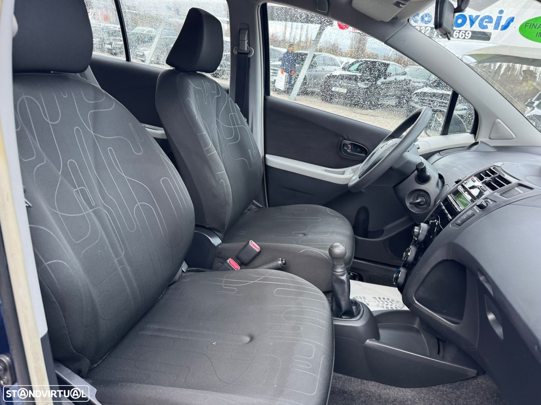 Toyota Yaris 1.0 VVT-i AC - 11