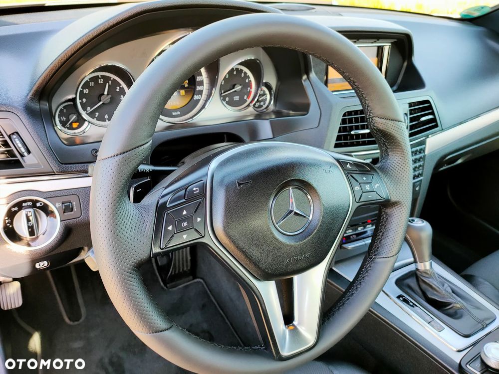 Mercedes-Benz Klasa E - 21