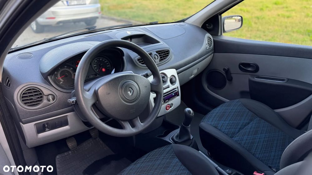 Renault Clio 1.2 16V Authentique - 13