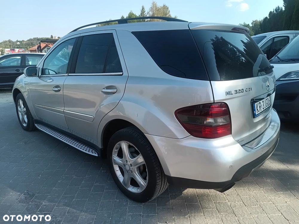 Mercedes-Benz ML 320 CDI 4-Matic - 12