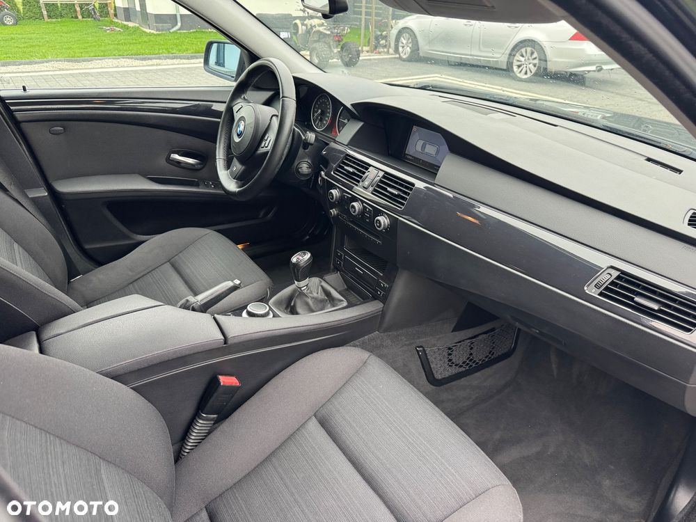 BMW Seria 5 - 25