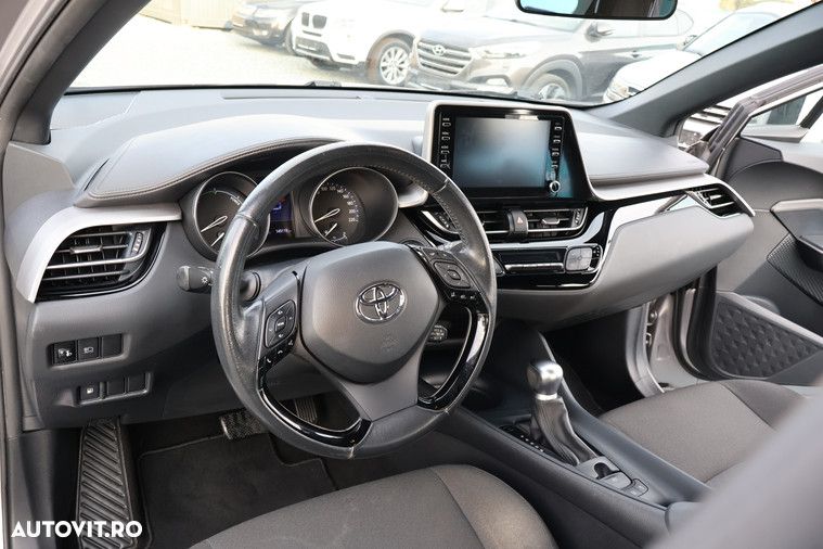 Toyota C-HR Flow - 14