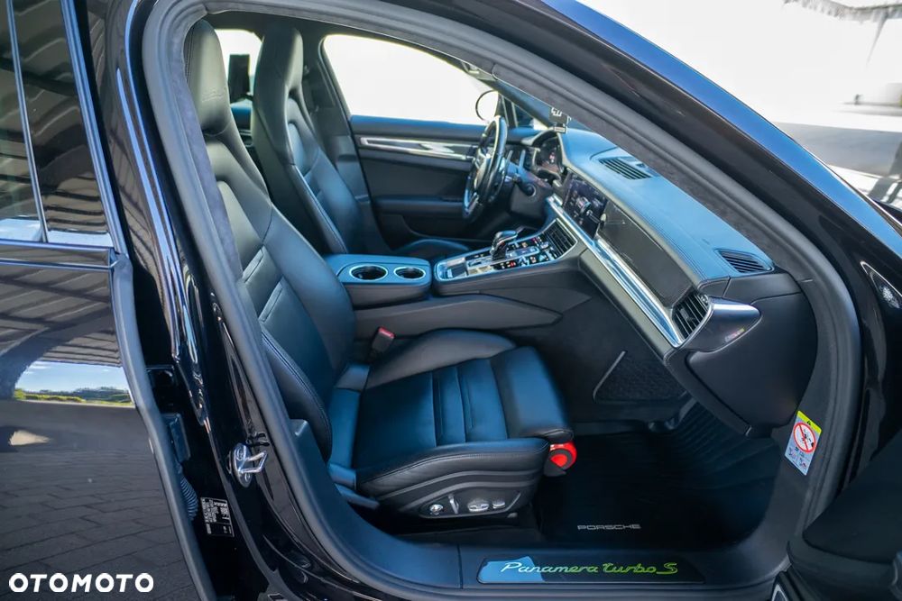 Porsche Panamera Turbo S E-Hybrid - 31