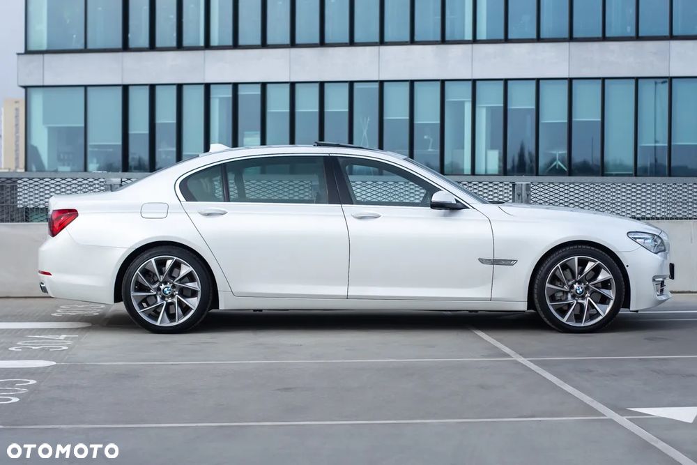 BMW Seria 7 760i L - 13