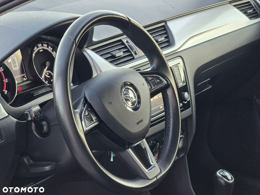 Skoda RAPID Spb 1.0 TSI Ambition - 23
