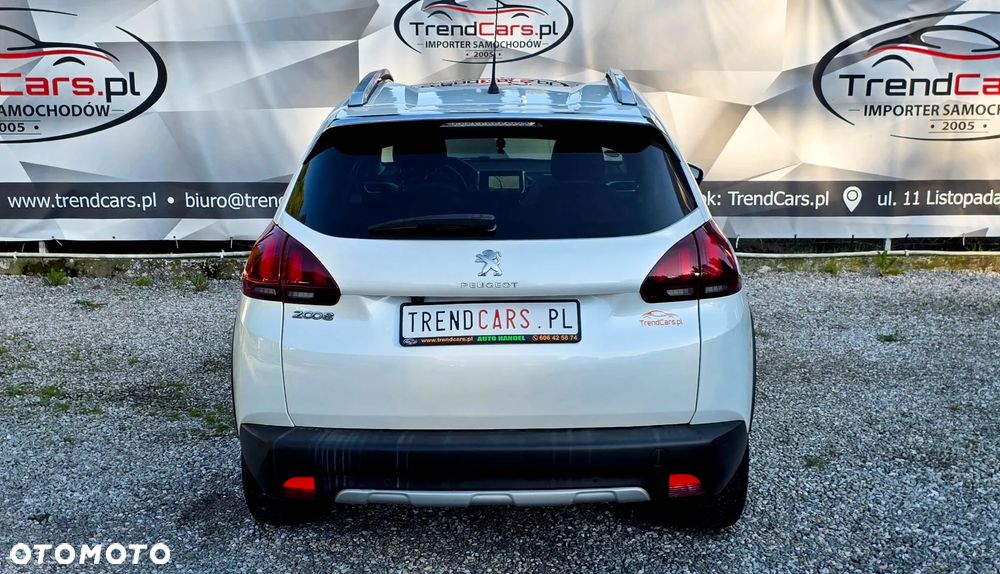 Peugeot 2008 - 9