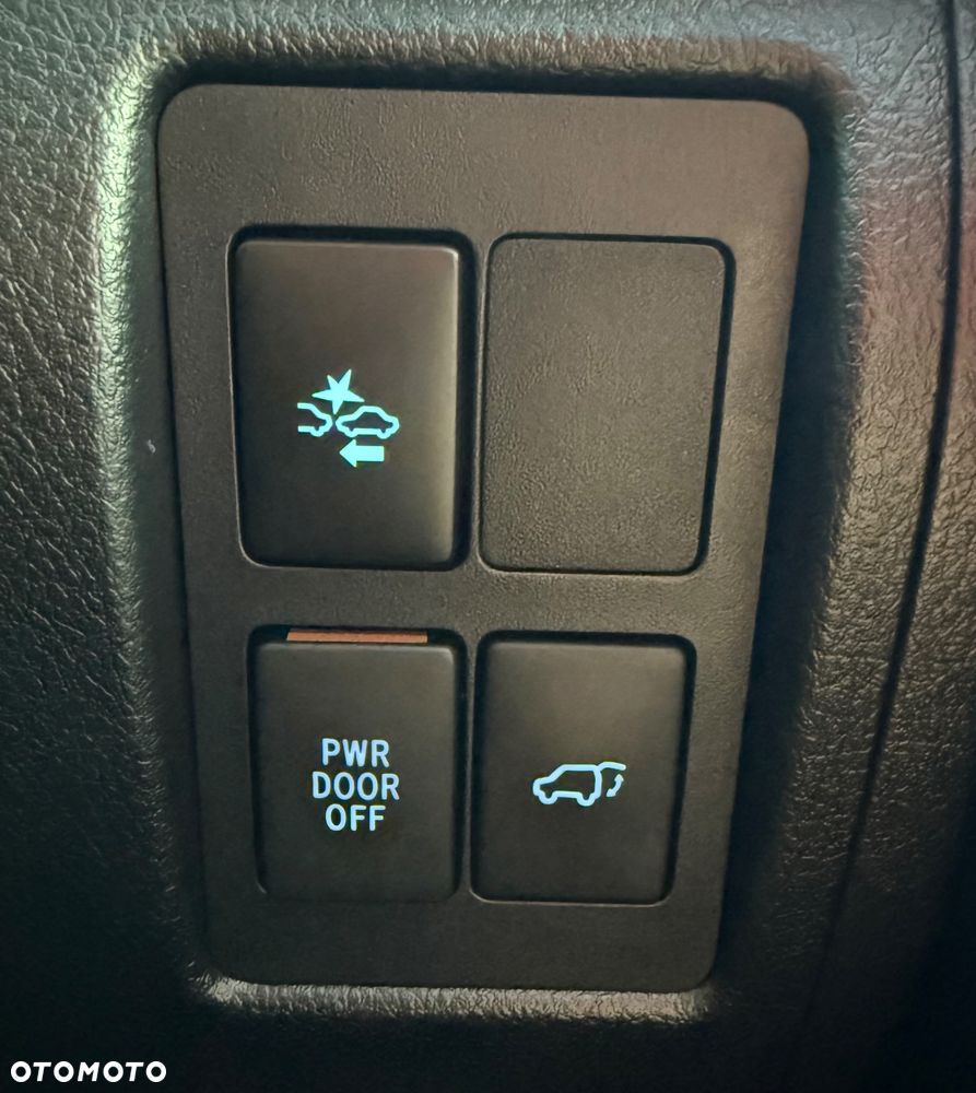 Toyota Land Cruiser LC 4.6 Limited 7os - 23