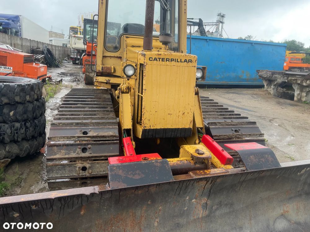 Caterpillar D3B - 3