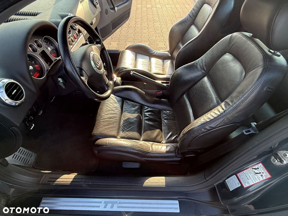 Audi TT Coupé 1.8 T quattro - 8