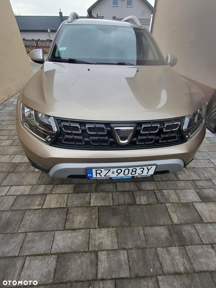 Dacia Duster 1.6 SCe Outdoor S&S - 8