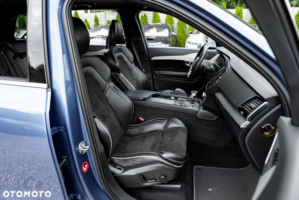Volvo XC 90 T6 AWD R-Design - 26