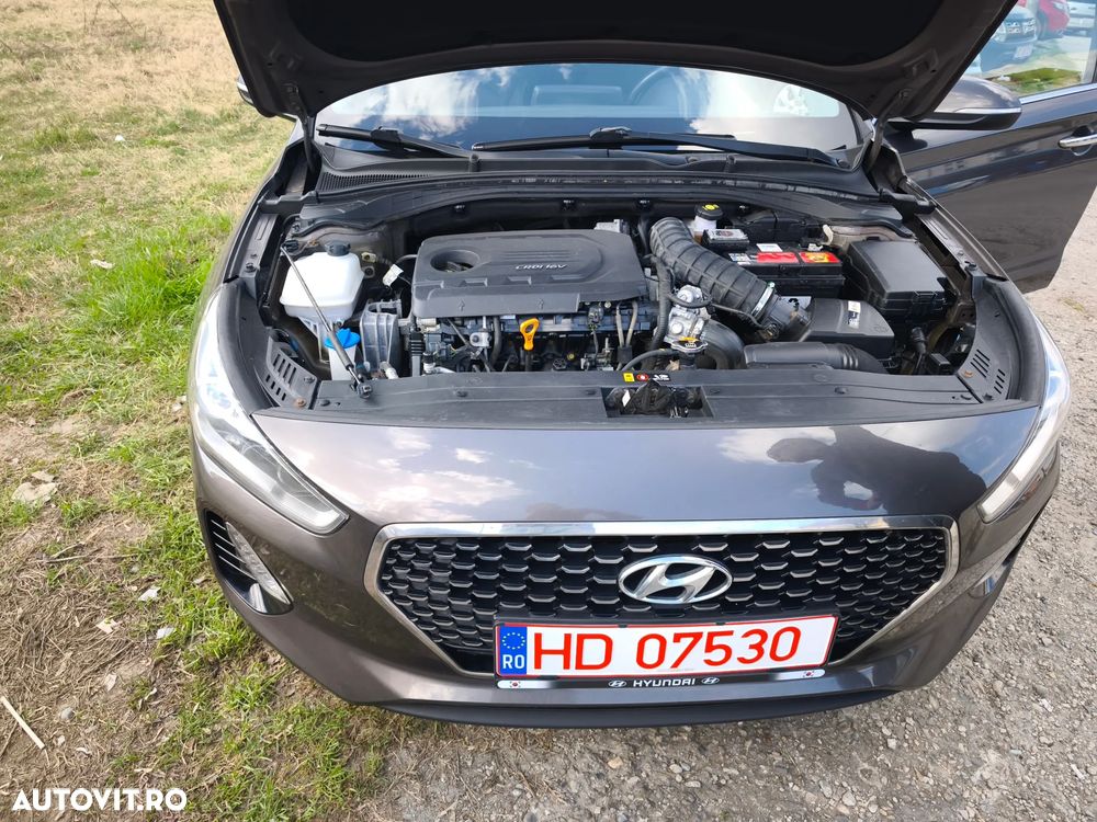 Hyundai i30 1.6 CRDI Premium - 10