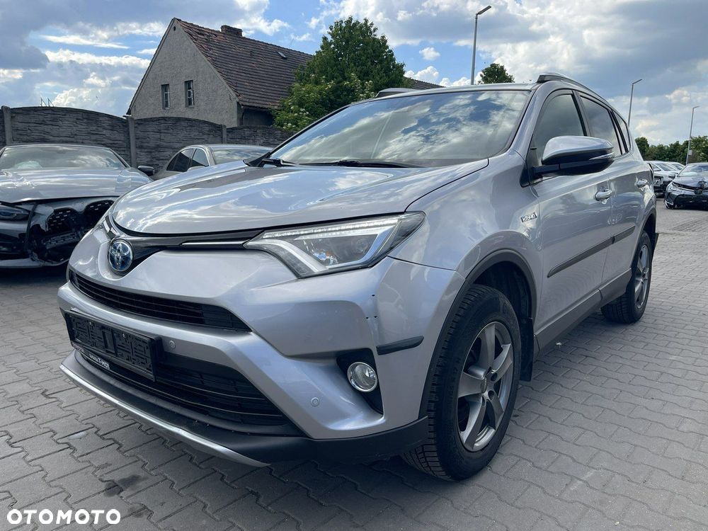 Toyota RAV4 Hybrid Style 4x4 - 5