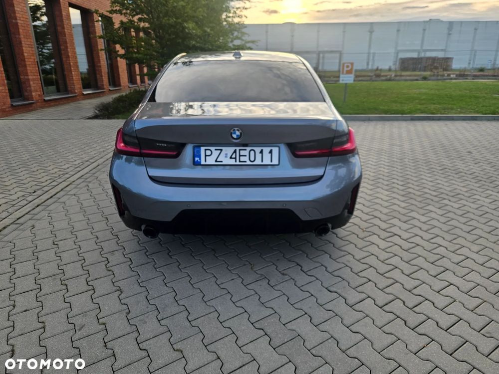 BMW 3 Series 2023 photo 3