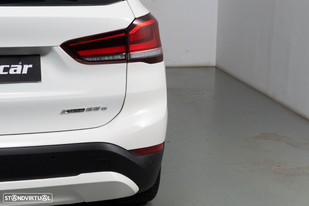 BMW X1 25 e xDrive Corporate Edition - 19