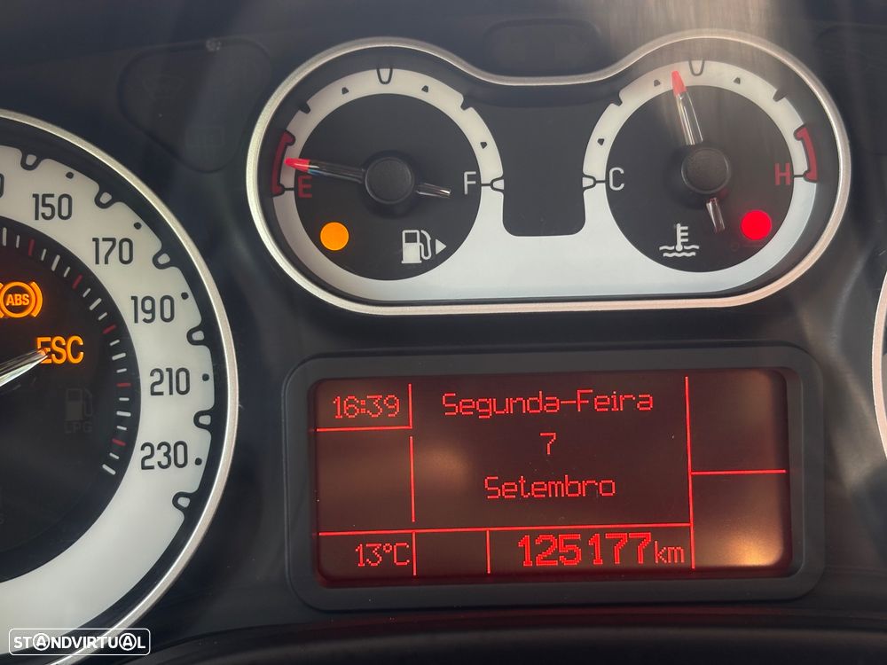 Fiat 500L 1.6 MJ Lounge S&S - 48