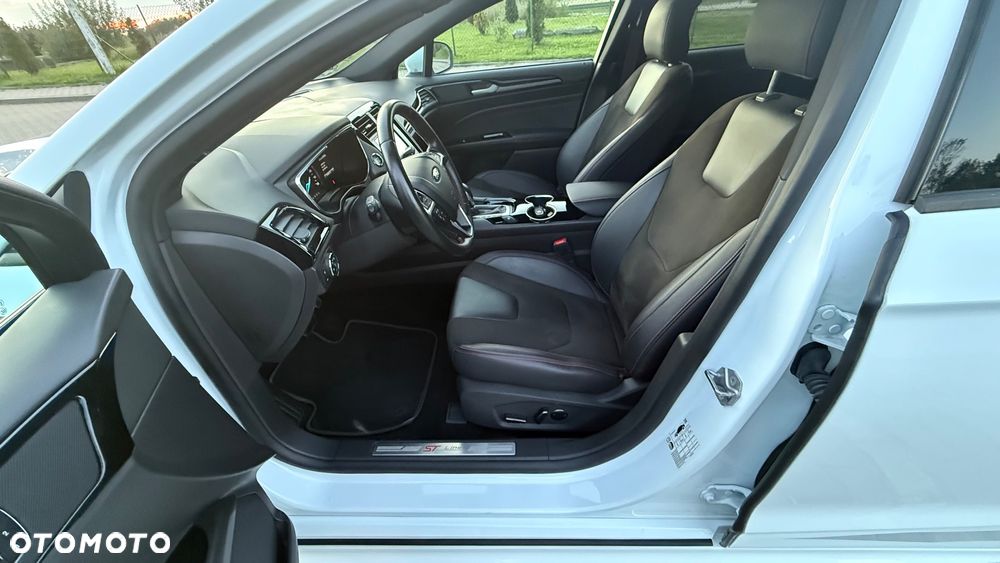 Ford Mondeo 2.0 Hybrid ST-Line X - 13