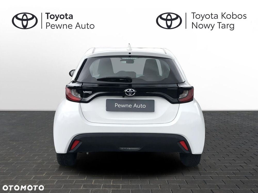 Toyota Yaris - 4