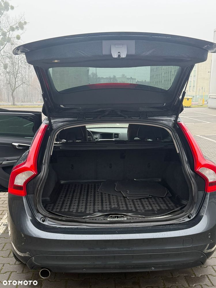 Volvo V60 D2 Edition - 4