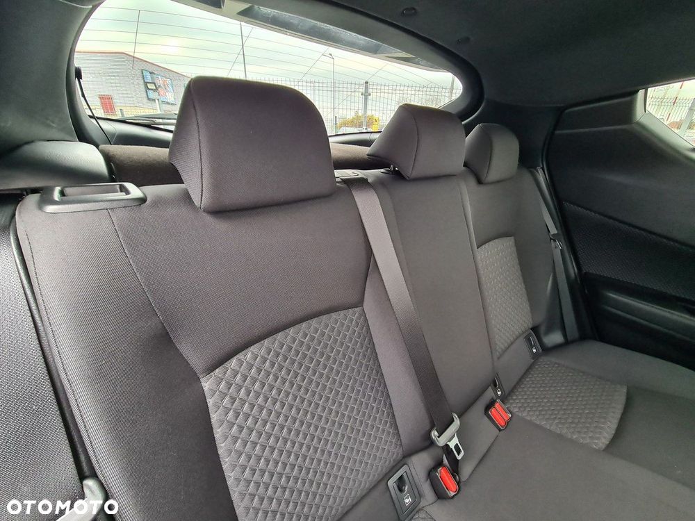 Toyota C-HR 2.0 Hybrid Executive - 28