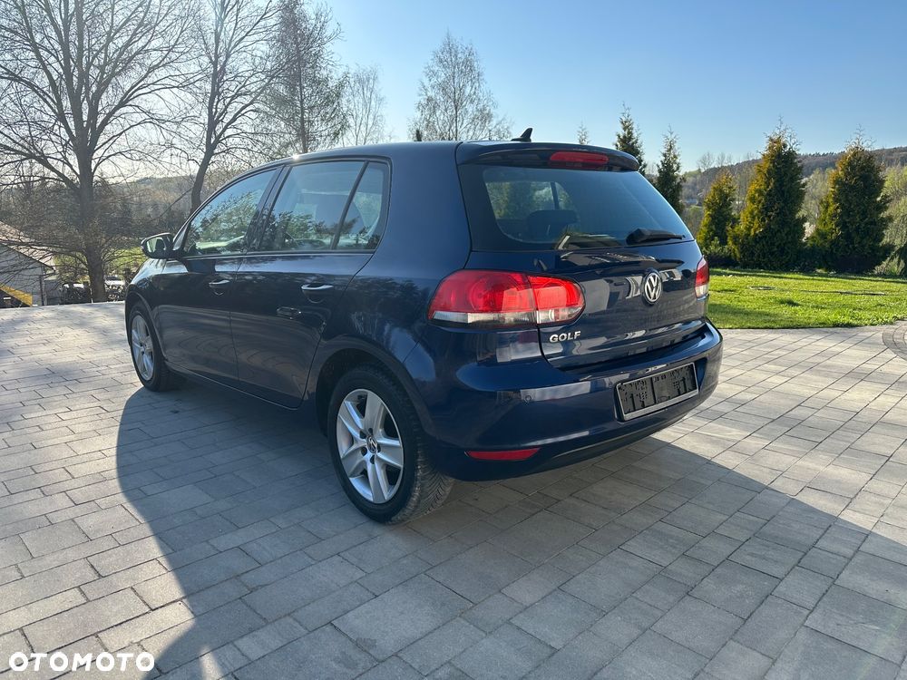 Volkswagen Golf 1.6 Trendline DSG - 6