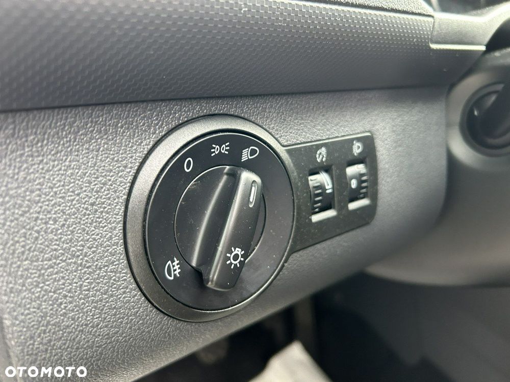 Volkswagen Caddy - 10