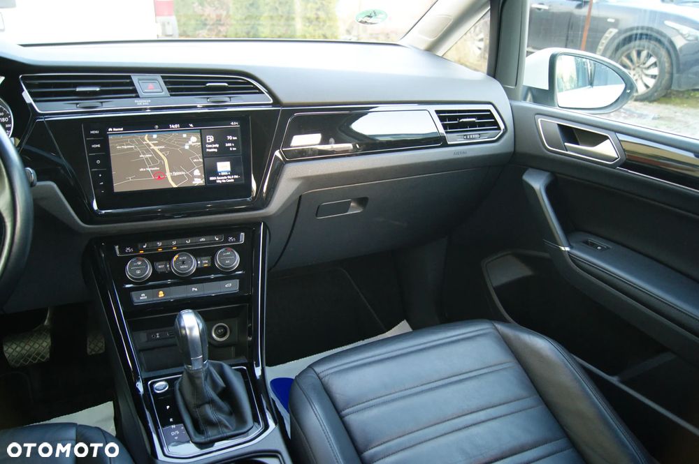 Volkswagen Touran 2.0 TDI BMT Highline DSG - 24