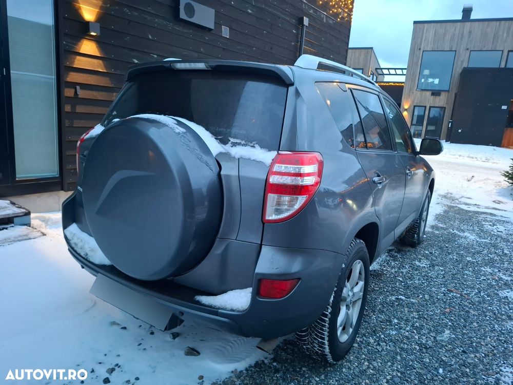 Toyota RAV4 2.2 D-4D Comfort - 3