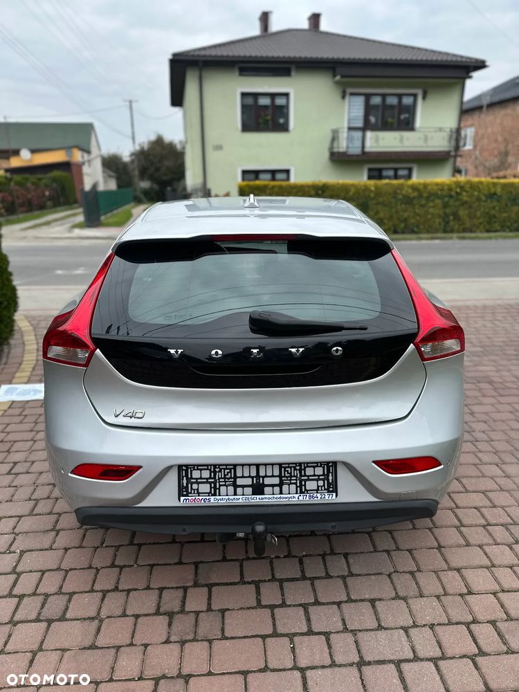 Volvo V40 - 8