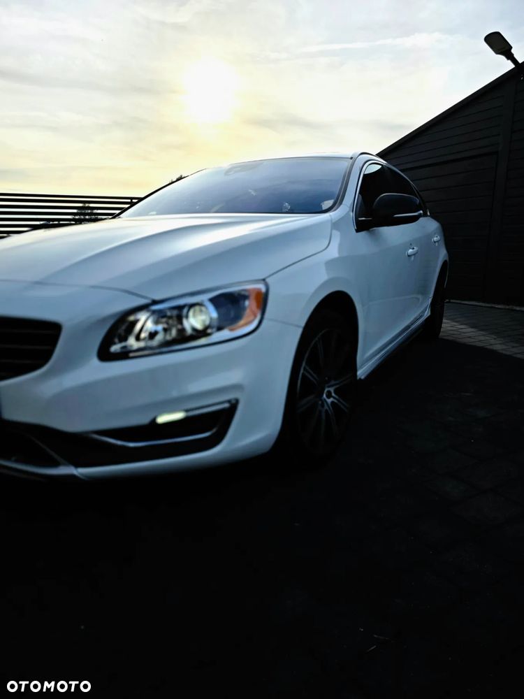 Volvo V60 T6 AWD Summum - 13