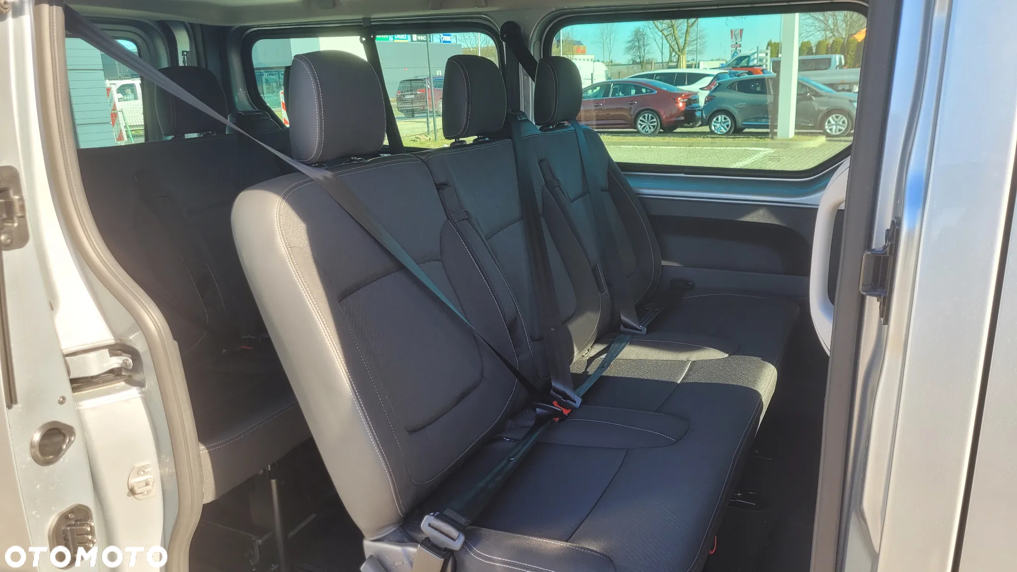 Renault Trafic - 12