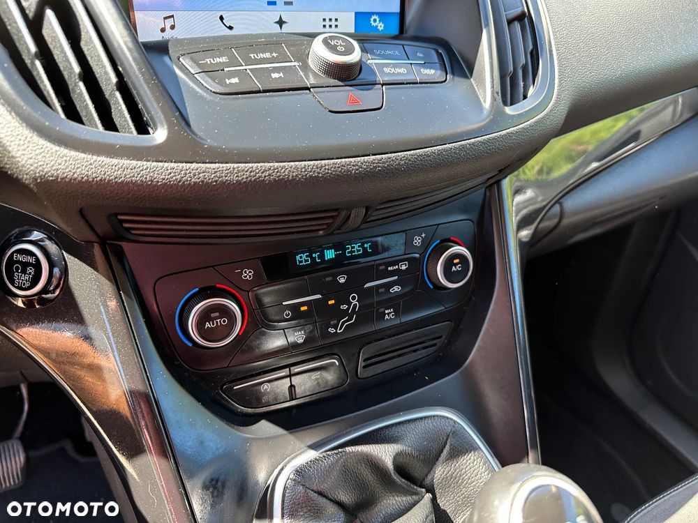 Ford Kuga - 15